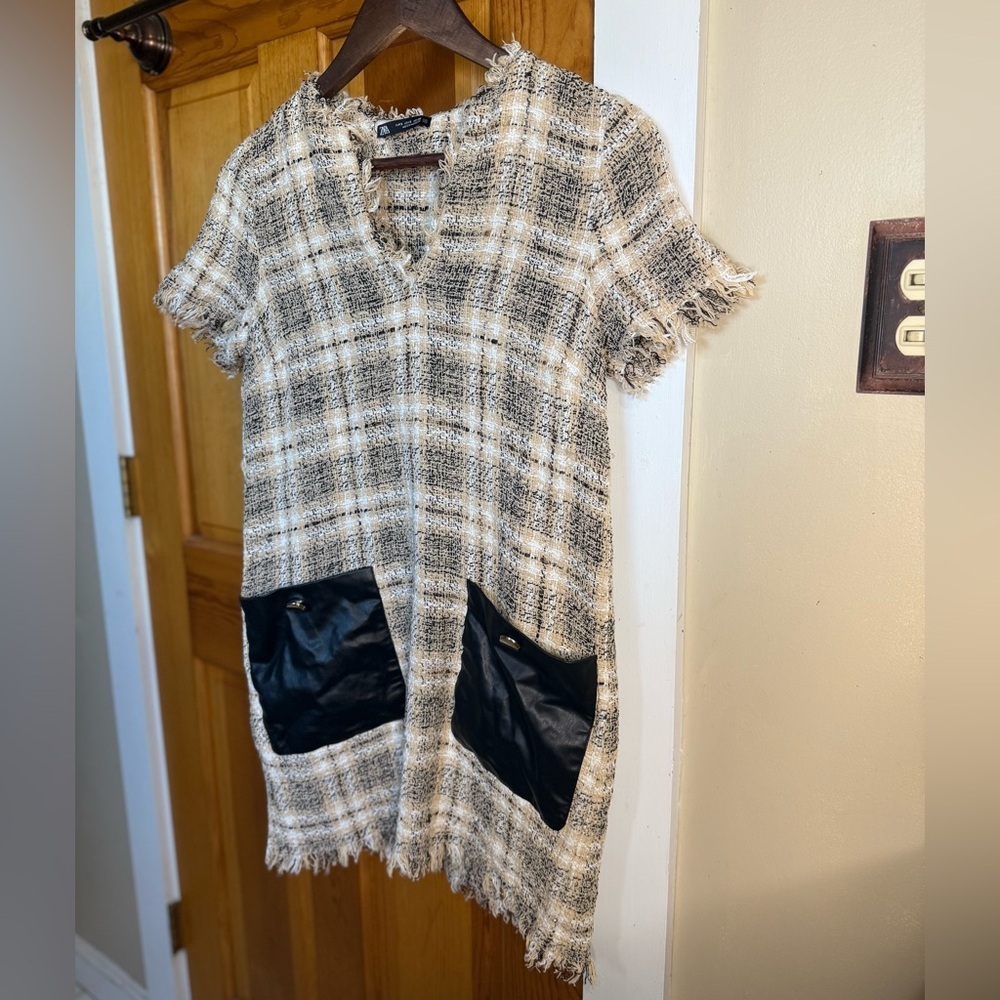 Zara Beige Plaid Tweed Tunic Mini Dress with faux Leather Pockets - Picture 7 of 9